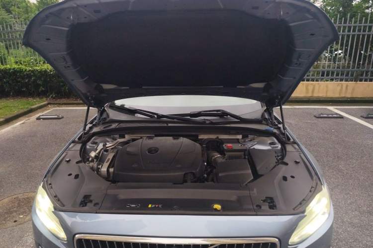 Used Volvo S90 2020 T5 Zhiyuan Luxury Edition Engine Bay