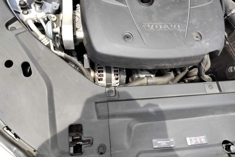 Used Volvo S90 2020 T5 Zhiyi Luxury Edition Engine Bay Right