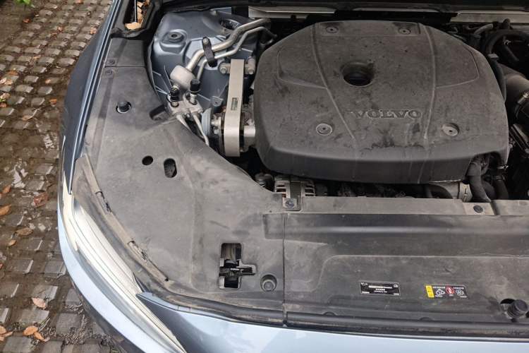 Used Volvo S90 2020 Facelifted T5 Zhiyi Luxury Edition Engine Bay Right