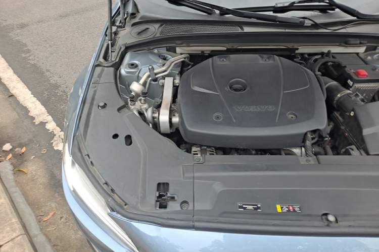 Used Volvo S90 2020 T5 Zhiyi Luxury Edition Engine Bay Right