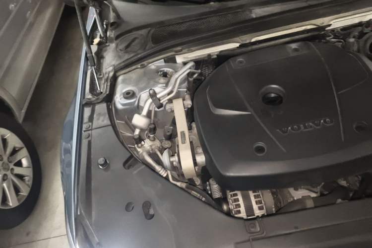 Used Volvo S90 2020 T5 Zhiyi Luxury Edition Engine Bay Right