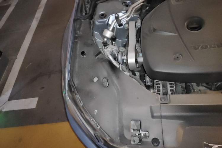 Used Volvo S90 2020 T5 Zhiyi Luxury Edition Engine Bay Right