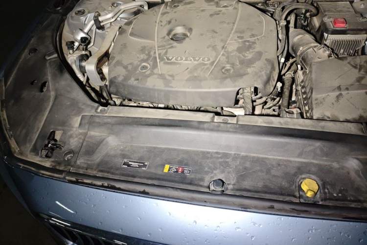 Used Volvo S90 2020 T5 Zhiyi Luxury Edition Engine Bay Right