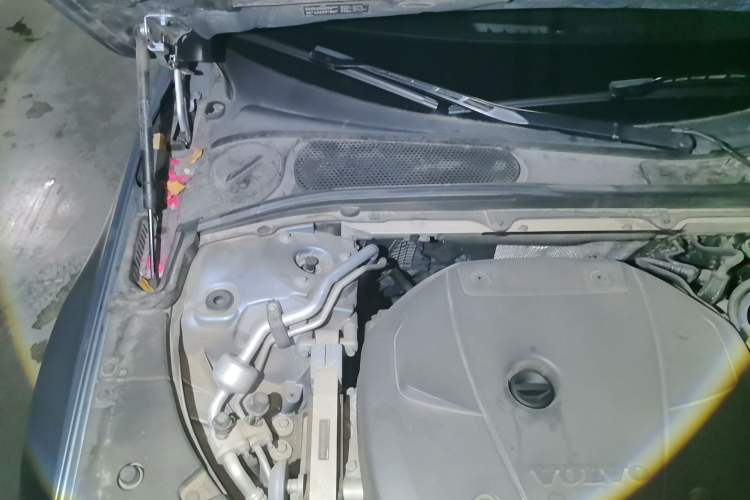 Used Volvo S90 2020 T5 Zhiyuan Luxury Edition Engine Bay Right
