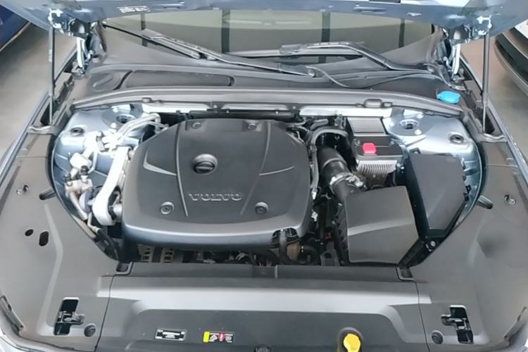 Used Volvo S90 2020 T5 Zhiyi Luxury Edition Engine Bay