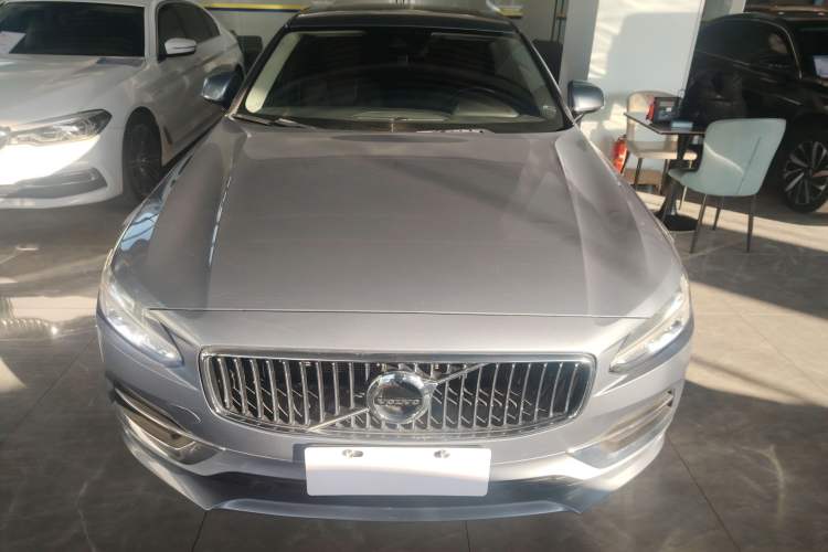 Used Volvo S90 2020 Facelifted T5 Zhiyi Luxury Edition Exterior 1