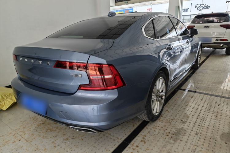 Used Volvo S90 2020 Facelifted T5 Zhiyi Luxury Edition Exterior 3