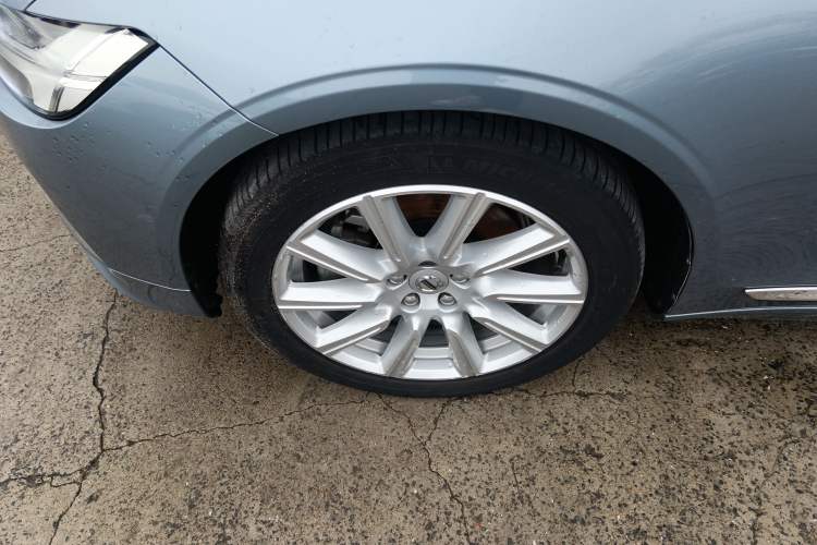 Used Volvo S90 2020 Facelifted T5 Zhiyi Luxury Edition Exterior 4