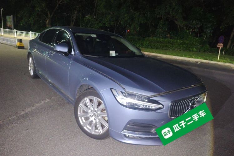 Used Volvo S90 2020 T5 Zhiyi Luxury Edition Front Right 45 Deg