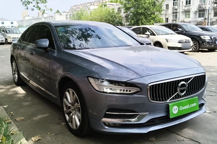 Used Volvo S90 2020 T5 Zhiyuan Luxury Edition Front Right 45 Deg