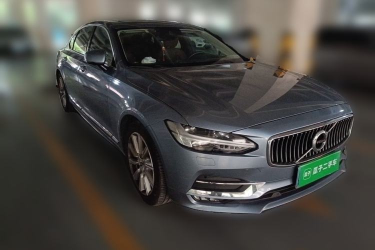 Used Volvo S90 2020 T5 Zhiyuan Luxury Edition Front Right 45 Deg