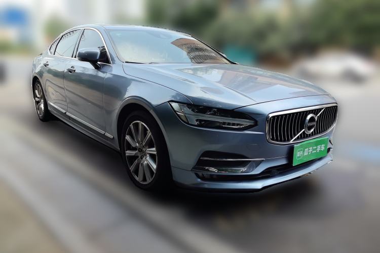 Used Volvo S90 2020 T5 Zhiyuan Luxury Edition Front Right 45 Deg