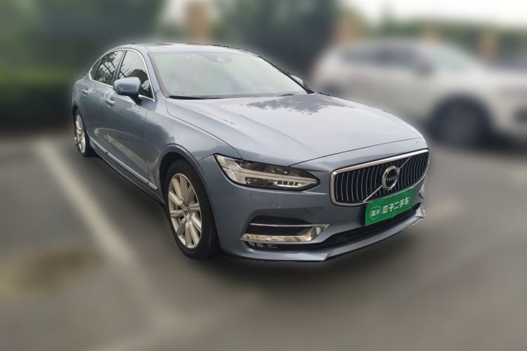 Used Volvo S90 2020 T5 Zhiyuan Luxury Edition Front Right 45 Deg