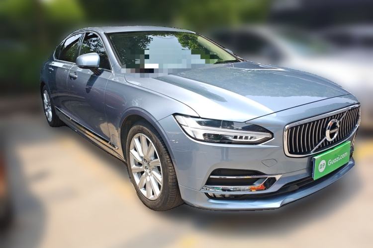 Used Volvo S90 2020 Facelifted T5 Zhiyi Luxury Edition Front Right 45 Deg
