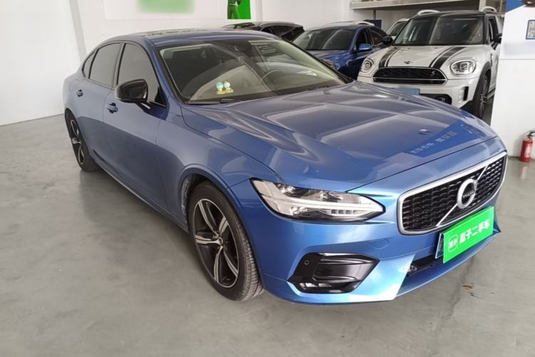 Used Volvo S90 2020 Facelifted T5 Zhiyi Sport Edition Front Right 45 Deg