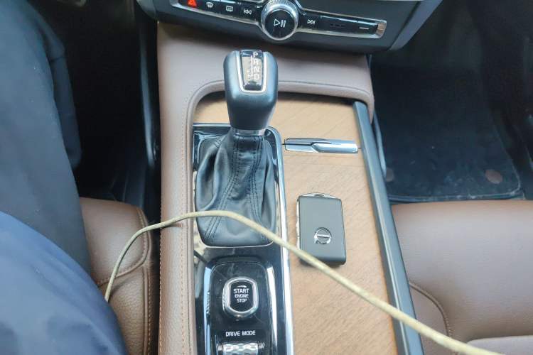 Used Volvo S90 2020 T5 Zhiyi Luxury Edition Gear Lever