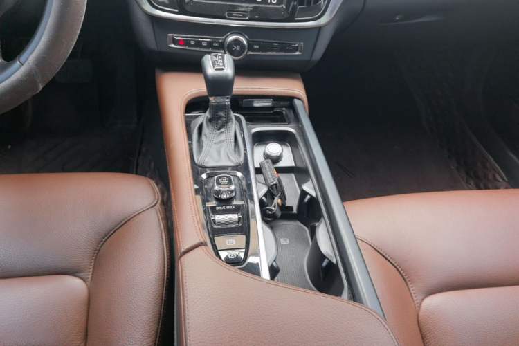 Used Volvo S90 2020 Facelifted T5 Zhiyi Luxury Edition Gear Lever