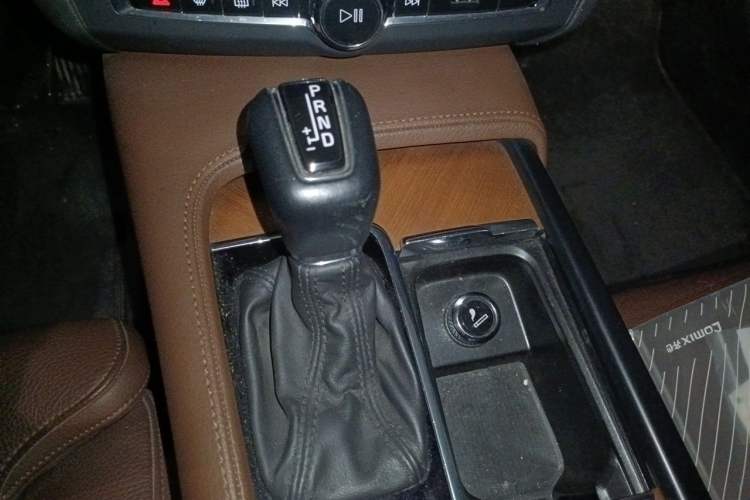 Used Volvo S90 2020 T5 Zhiyuan Luxury Edition Gear Lever