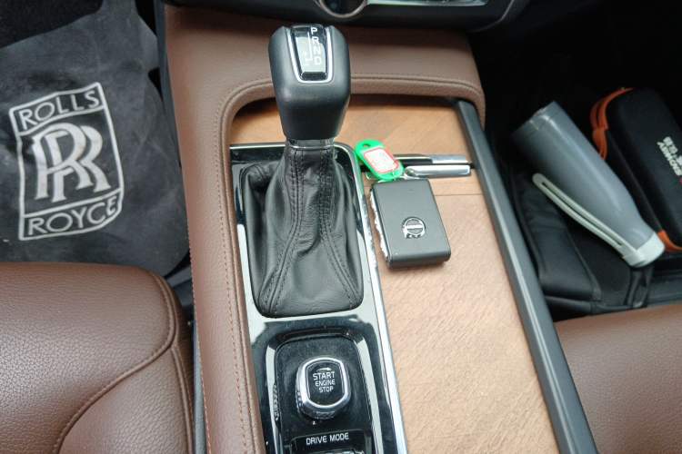 Used Volvo S90 2020 Facelifted T5 Zhiyi Luxury Edition Gear Lever