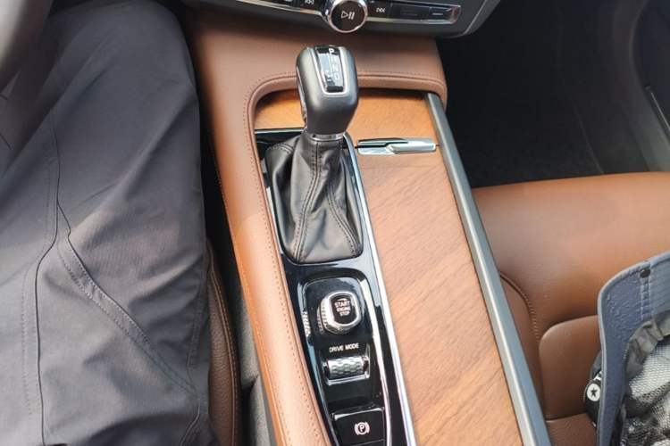 Used Volvo S90 2020 T5 Zhiyi Luxury Edition Gear Lever