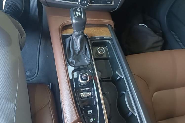 Used Volvo S90 2020 T5 Zhiyi Luxury Edition Gear Lever