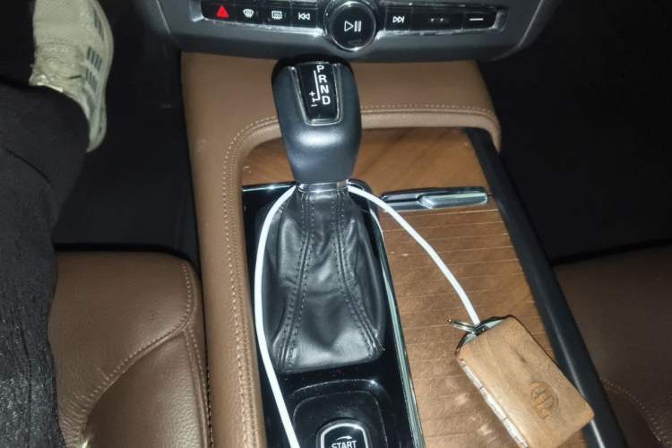 Used Volvo S90 2020 T5 Zhiyi Luxury Edition Gear Lever
