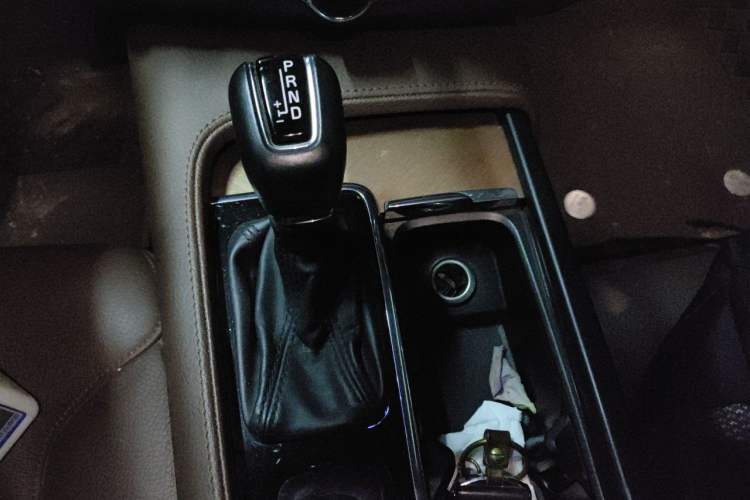 Used Volvo S90 2020 T5 Zhiyi Luxury Edition Gear Lever