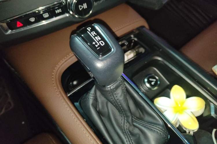 Used Volvo S90 2020 T5 Zhiyuan Luxury Edition Gear Lever