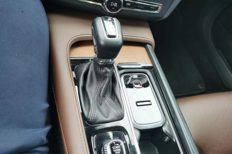 Used Volvo S90 2020 T5 Zhiyi Luxury Edition Gear Lever