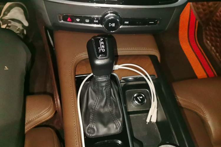 Used Volvo S90 2020 T5 Zhiyuan Luxury Edition Gear Lever