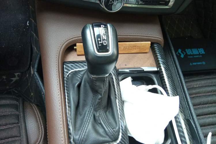 Used Volvo S90 2020 T5 Zhiyi Luxury Edition Gear Lever
