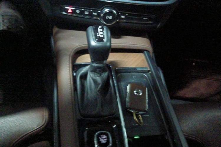 Used Volvo S90 2020 T5 Zhiya Luxury Edition Gear Lever
