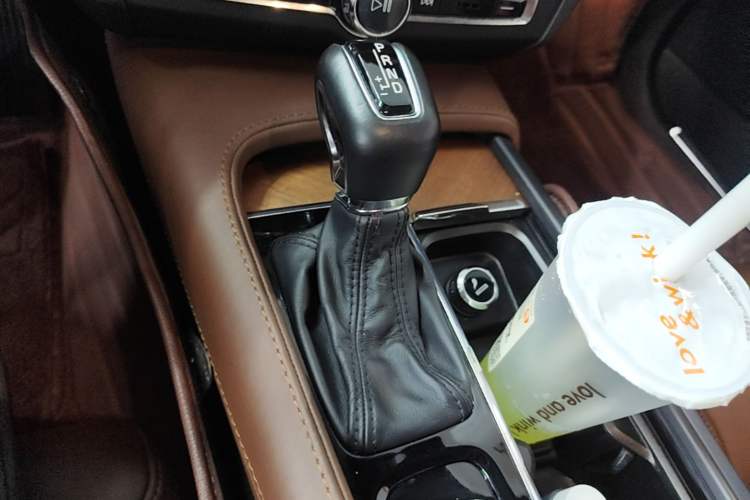 Used Volvo S90 2020 T5 Zhiya Luxury Edition Gear Lever
