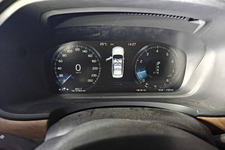 Used Volvo S90 2020 T5 Zhiyi Luxury Edition Instrument Cluster