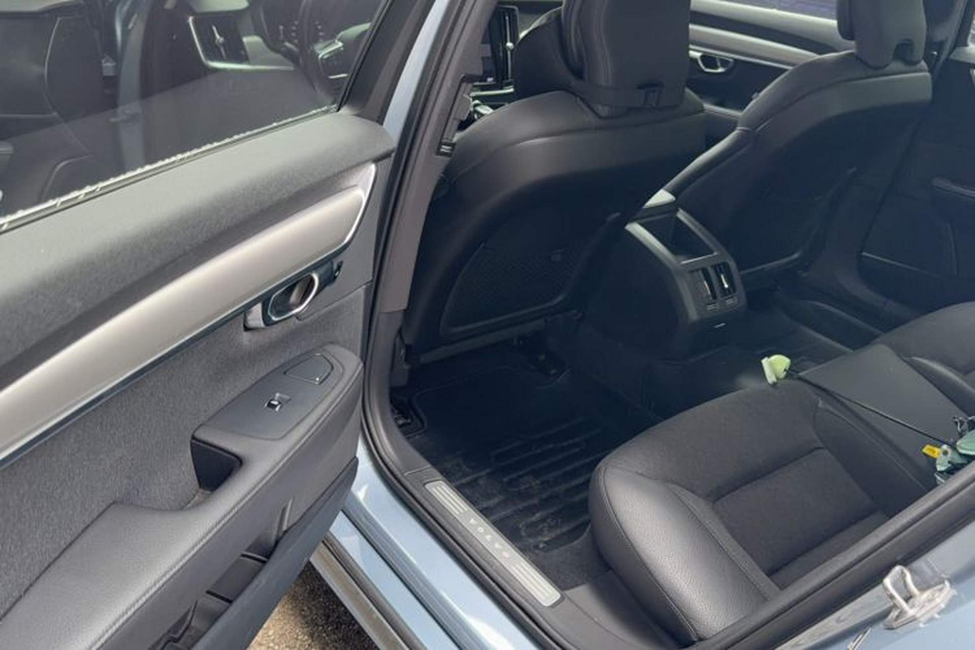 Used Volvo S90 2020 T4 SmartDrive Luxury Edition Interior 4