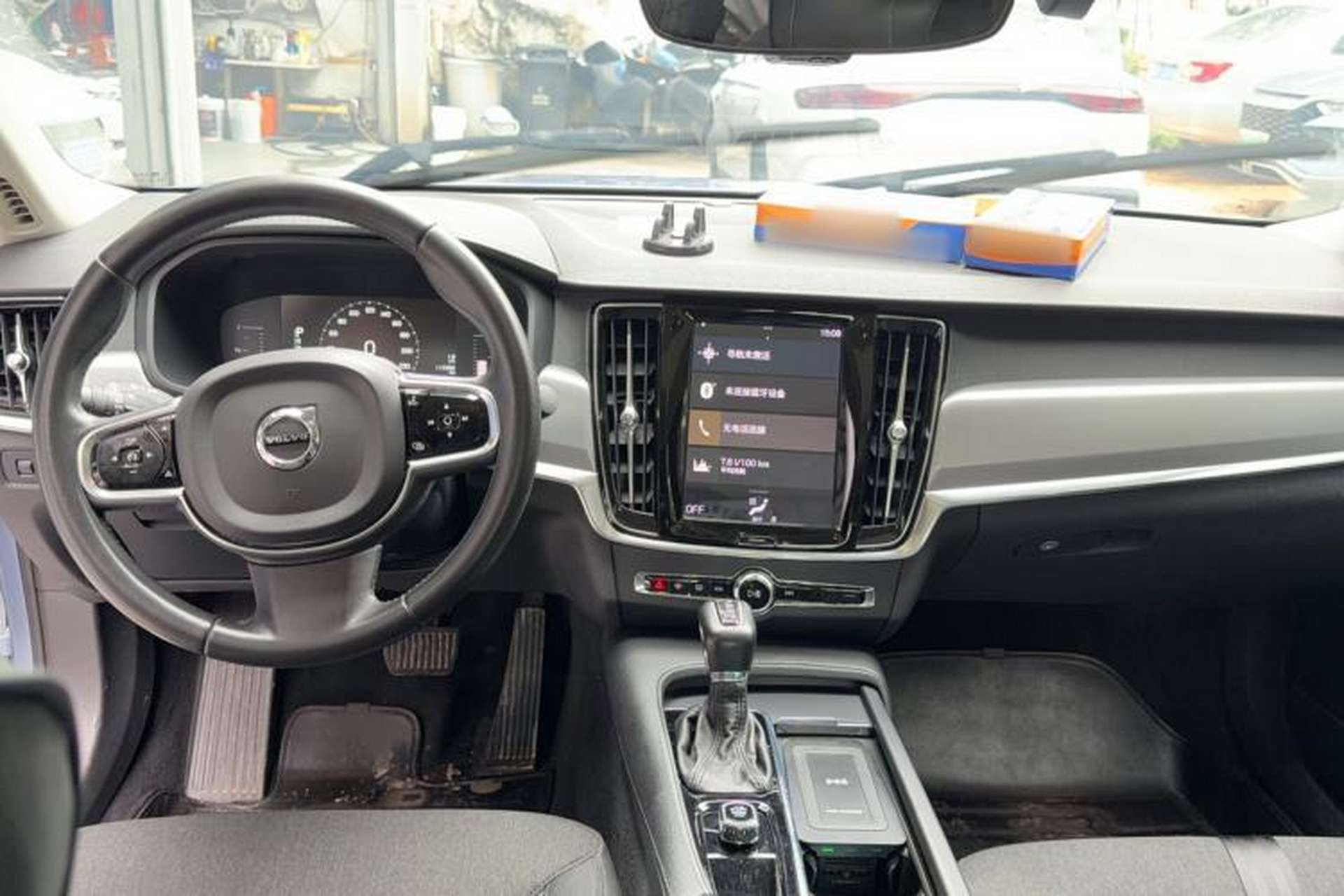 Used Volvo S90 2020 T4 SmartDrive Luxury Edition Interior 5
