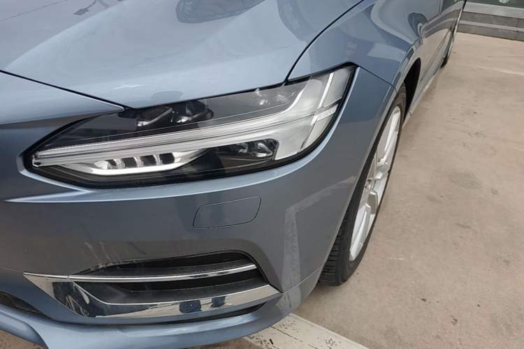 Used Volvo S90 2020 Facelift T5 Smart & Luxurious Edition Left Front Headlight