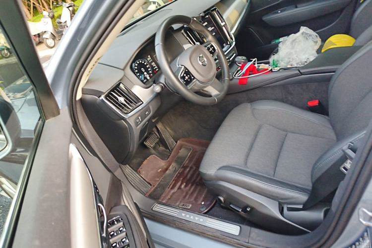 Used Volvo S90 2020 T4 SmartDrive Luxury Edition Left Front Seat