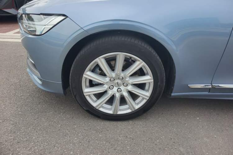 Used Volvo S90 2020 T5 Zhiyi Luxury Edition Left Front Wheel Hub