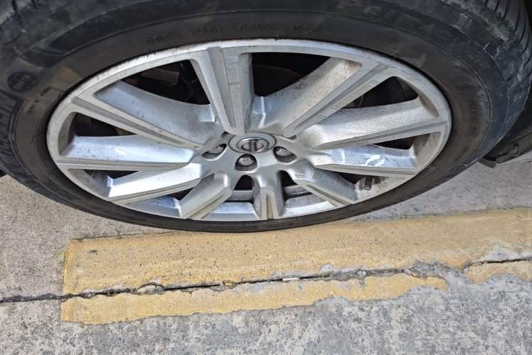 Used Volvo S90 2020 T5 Zhiyi Luxury Edition Left Front Wheel Hub