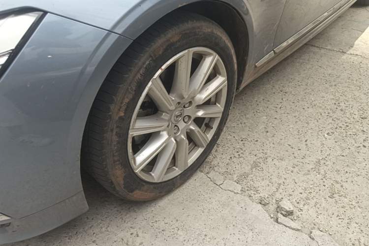 Used Volvo S90 2020 T5 Zhiyi Luxury Edition Left Front Wheel Hub