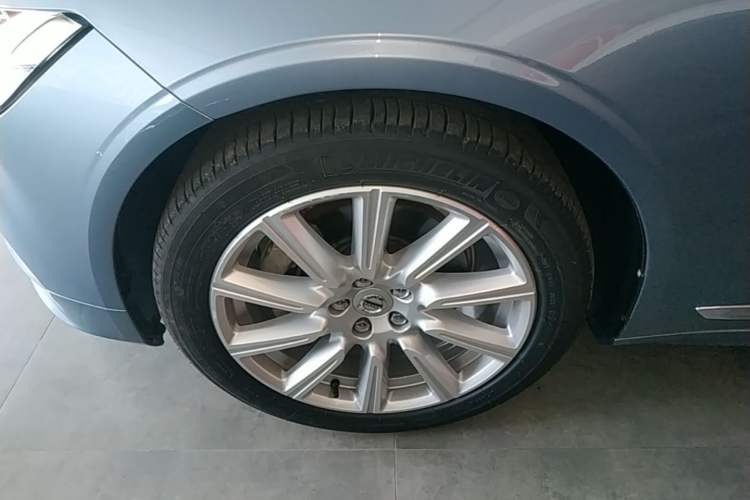Used Volvo S90 2020 T5 Zhiyi Luxury Edition Left Front Wheel Hub