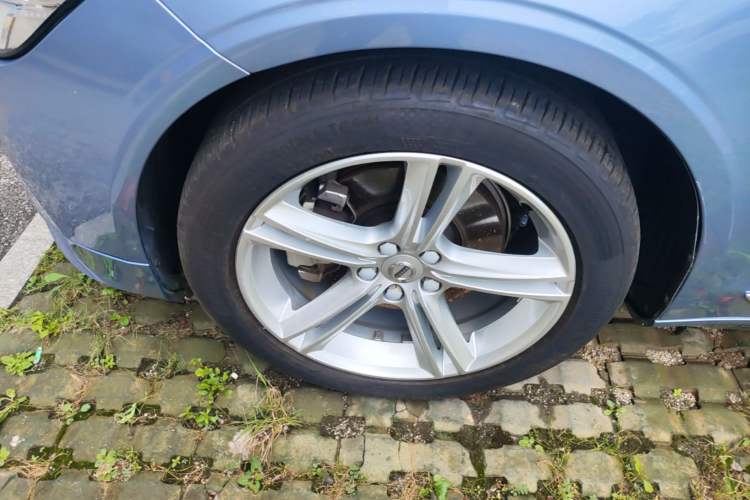 Used Volvo S90 2020 T5 Zhiyi Luxury Edition Left Front Wheel Hub