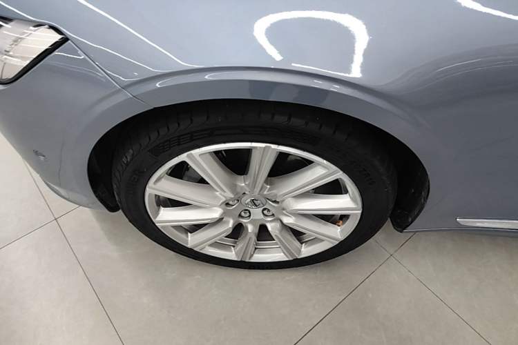 Used Volvo S90 2020 T5 Zhiya Luxury Edition Left Front Wheel Hub
