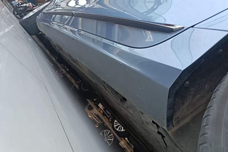 Used Volvo S90 2020 T5 Zhiyi Luxury Edition Left Side Sill