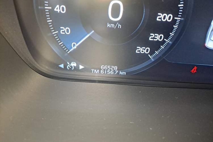 Used Volvo S90 2020 T5 Zhiyi Luxury Edition Odometer Close Up