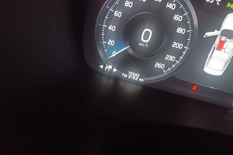 Used Volvo S90 2020 Facelifted T5 Zhiyi Luxury Edition Odometer Close Up