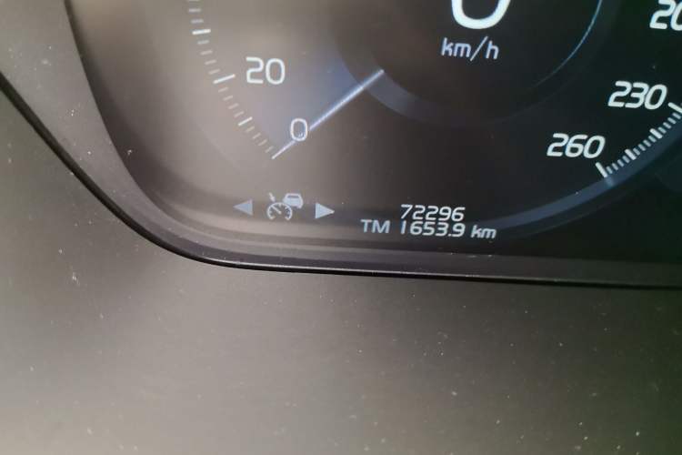 Used Volvo S90 2020 T5 Zhiyuan Luxury Edition Odometer Close Up