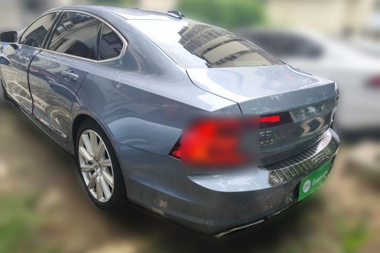 Used Volvo S90 2020 T5 Zhiya Luxury Edition Rear Left 45 Deg
