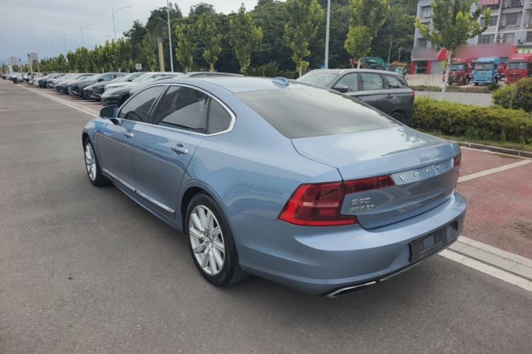 Used Volvo S90 2020 T5 Zhiyi Luxury Edition Rear Left 45 Deg